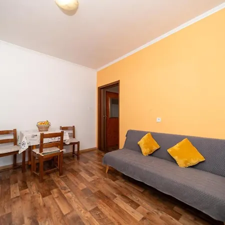 Apartman In Barbat With Sea View, Balcony, Air Conditioning 660-1 Barbat na Rabu
