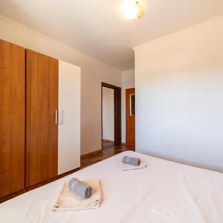 In Barbat With Sea View, Balcony, Air Conditioning 660-1 Barbat na Rabu